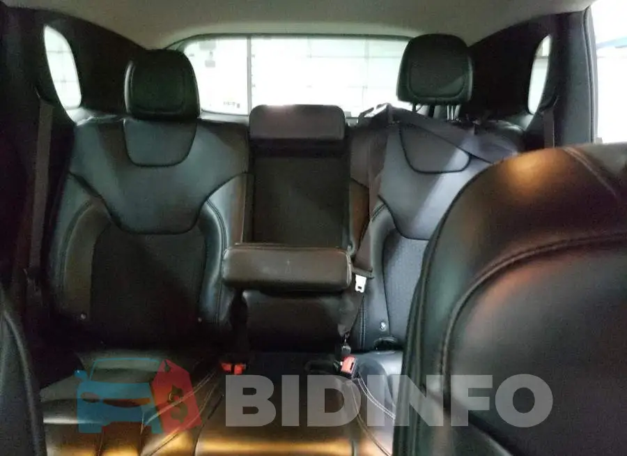 1C4PJMLB4KD195466 Photo# 10