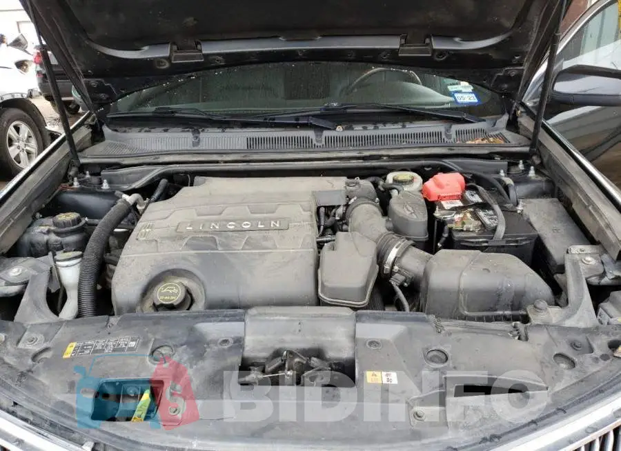 1LNHL9DK3FG600887 Photo# 11