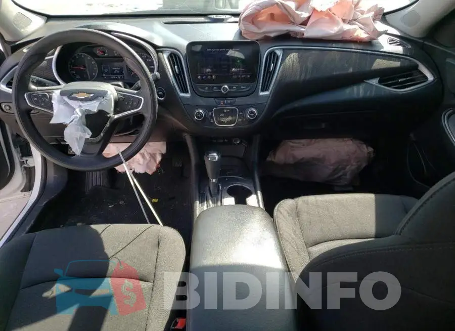 1G1ZB5ST1LF087732 Photo# 8