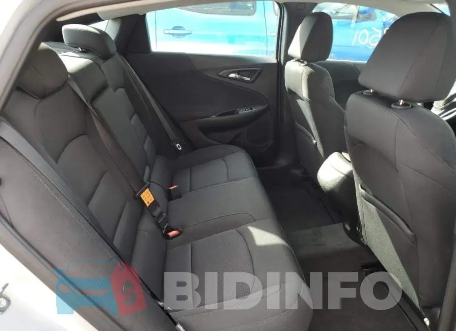 1G1ZB5ST8JF138737 Photo# 10