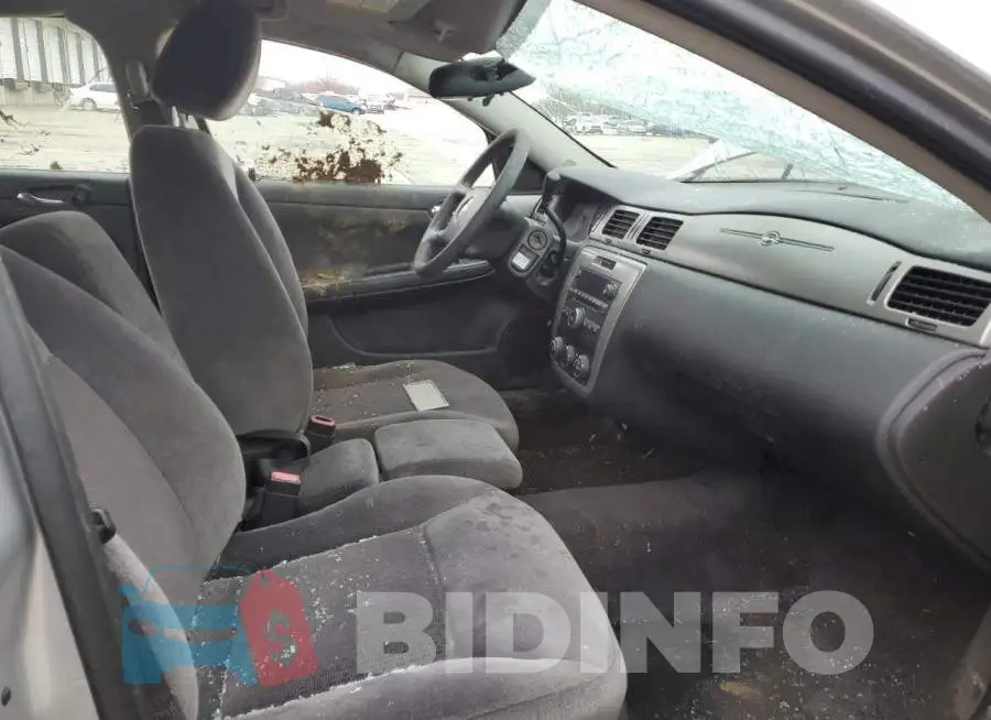 2G1WD5E36G1161653 Photo# 7