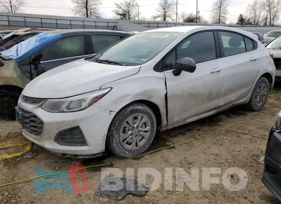 3G1BC6SM9KS609434 Photo# 1