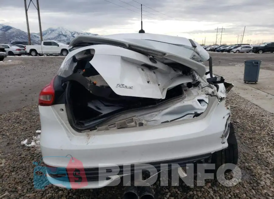 1FADP3L96GL362843 Photo# 6