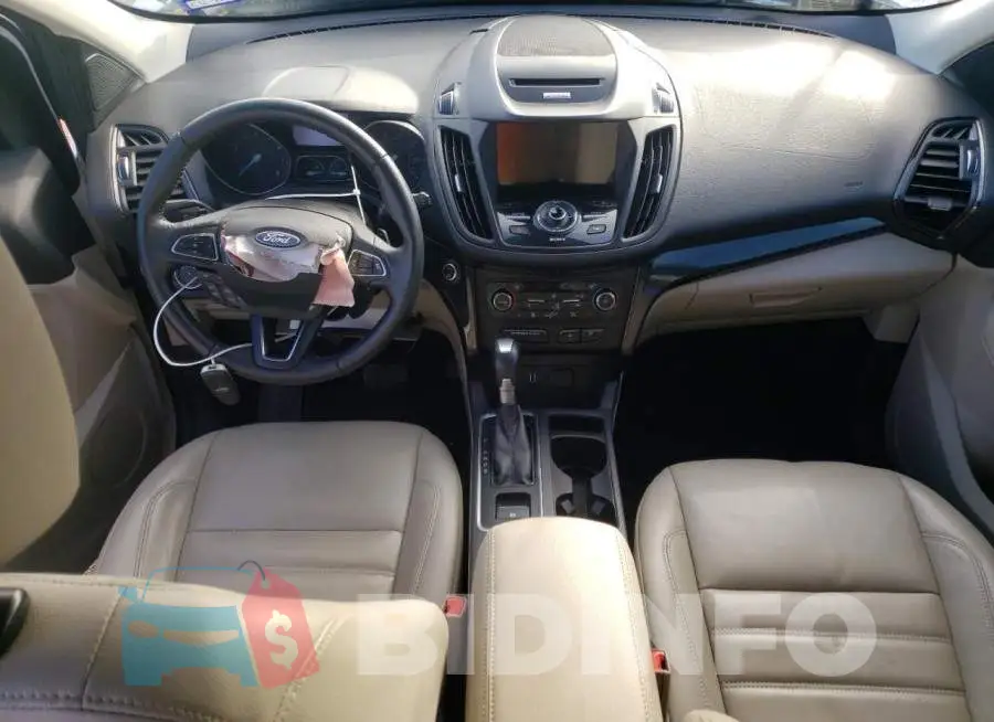 1FMCU9J93HUD60320 Photo# 8