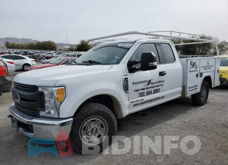 1FT7X2ATXHEF15066 Photo# 1