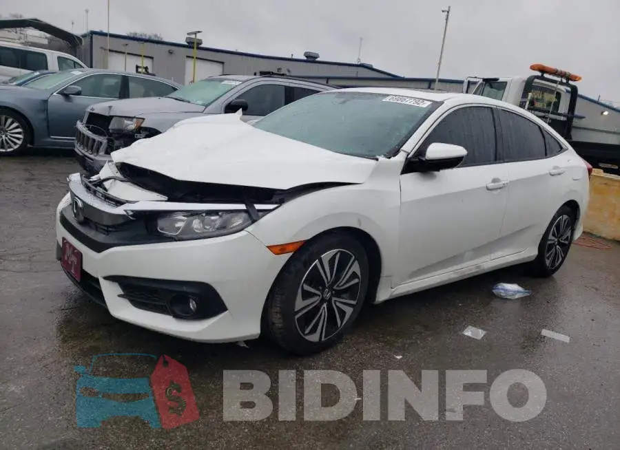 19XFC1F38HE018631 Photo# 1