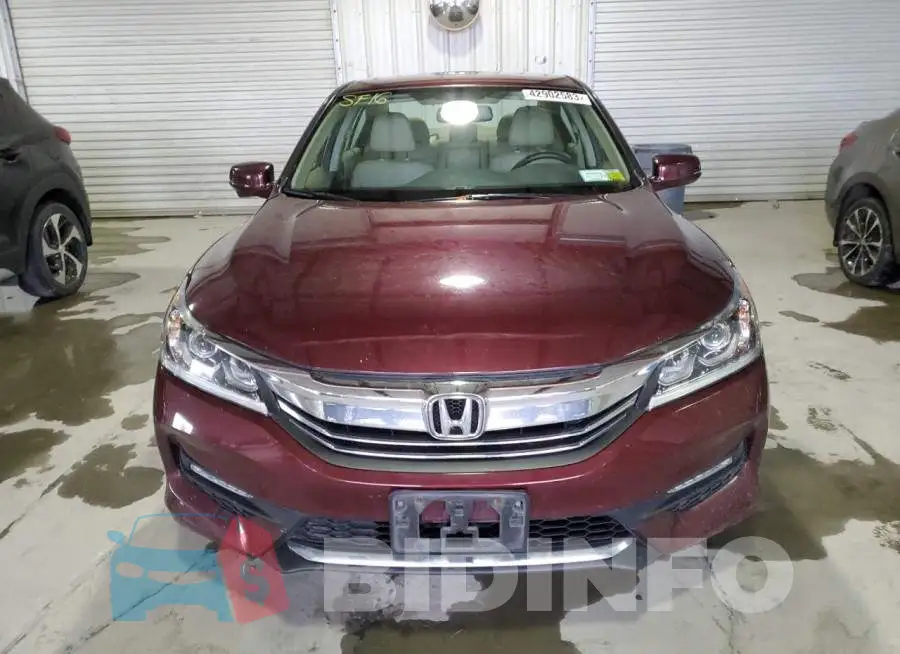 1HGCR2F81GA069538 Photo# 5