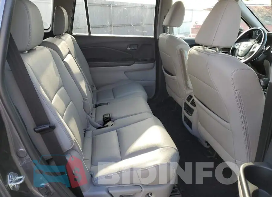 5FNYF6H50HB088582 Photo# 11