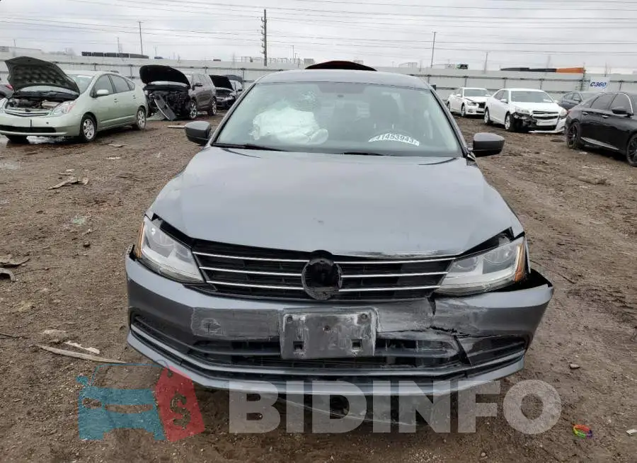 3VW167AJ0HM215662 Photo# 5