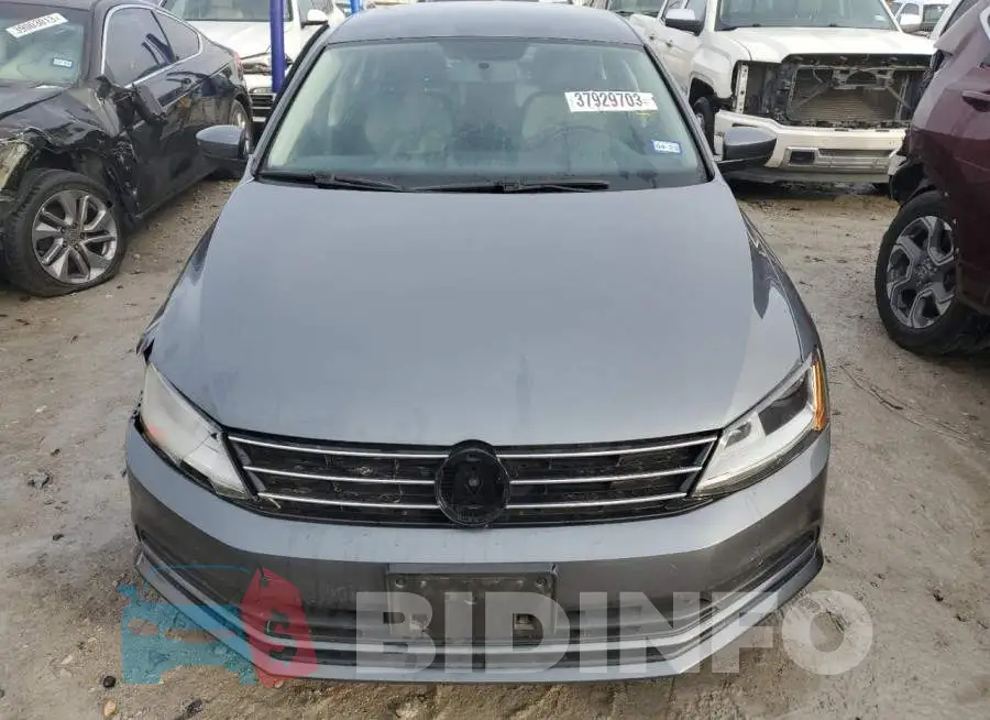 3VW2B7AJXHM281393 Photo# 5