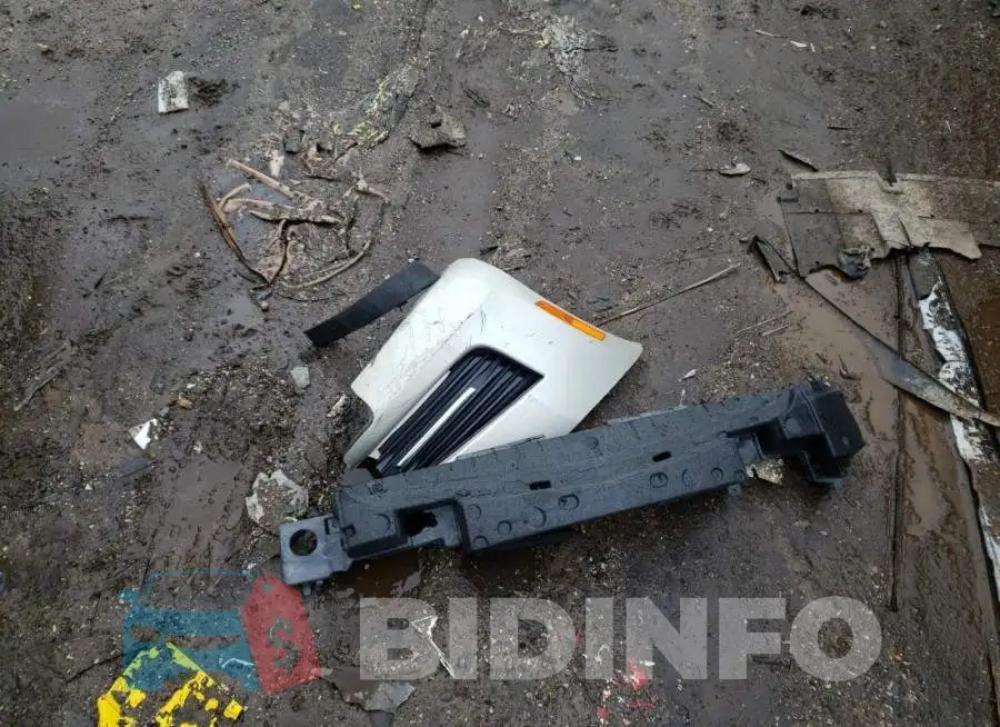 1G6AH5RX8F0109182 Photo# 12