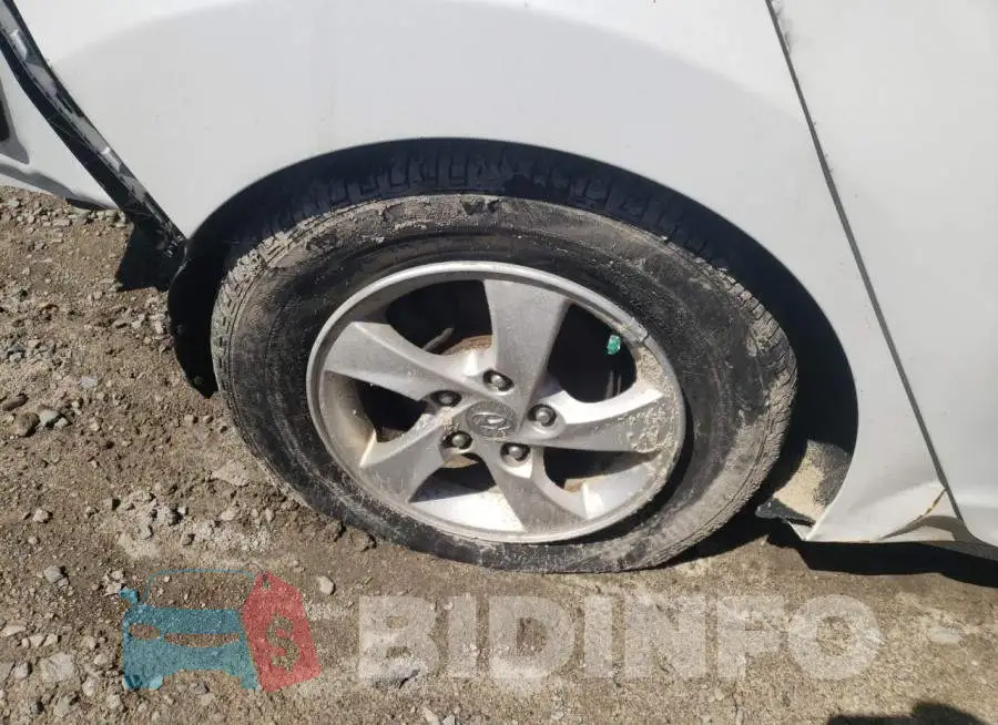 5NPDH4AE6FH641029 Photo# 9