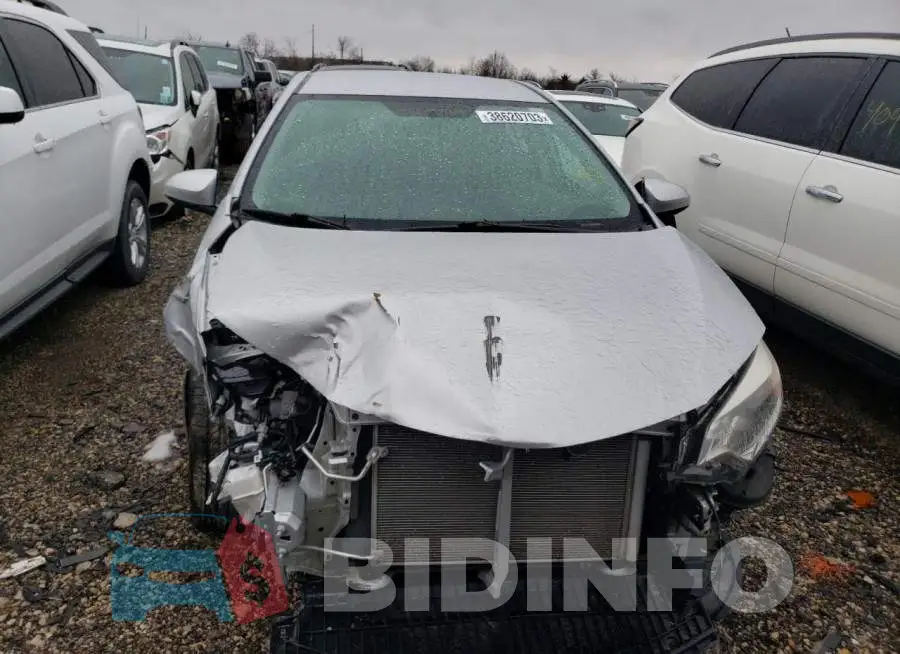 2T1BURHE8FC457607 Photo# 5