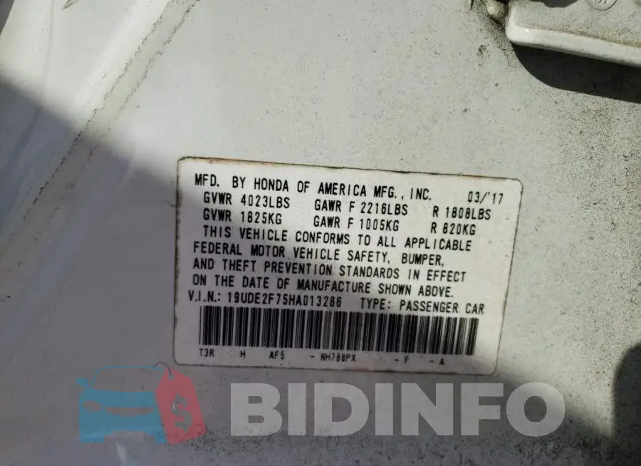 19UDE2F75HA013286 Photo# 10