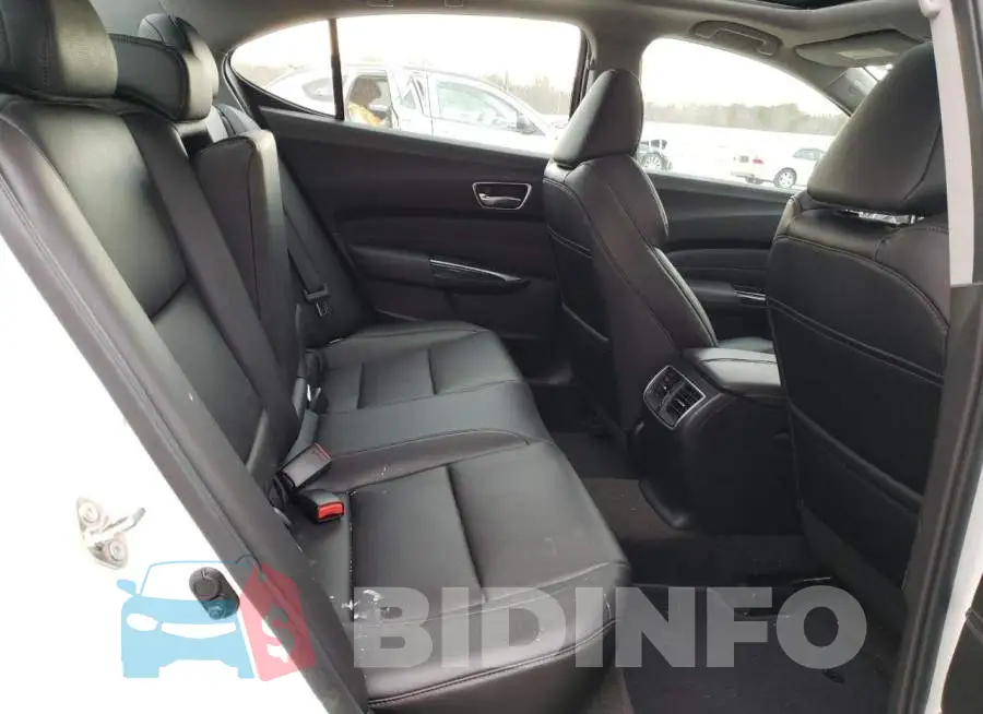 19UUB1F33JA000154 Photo# 10