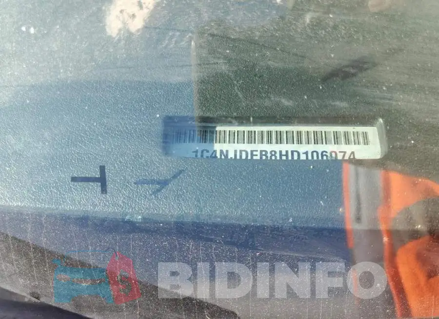 1C4NJDEB8HD106074 Photo# 12