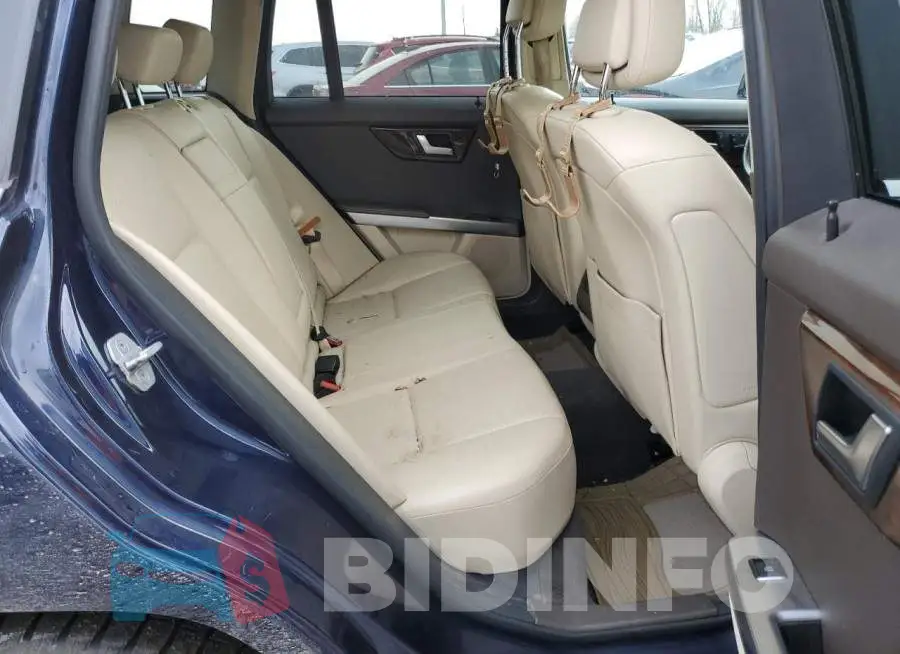 WDCGG8JBXFG344941 Photo# 11