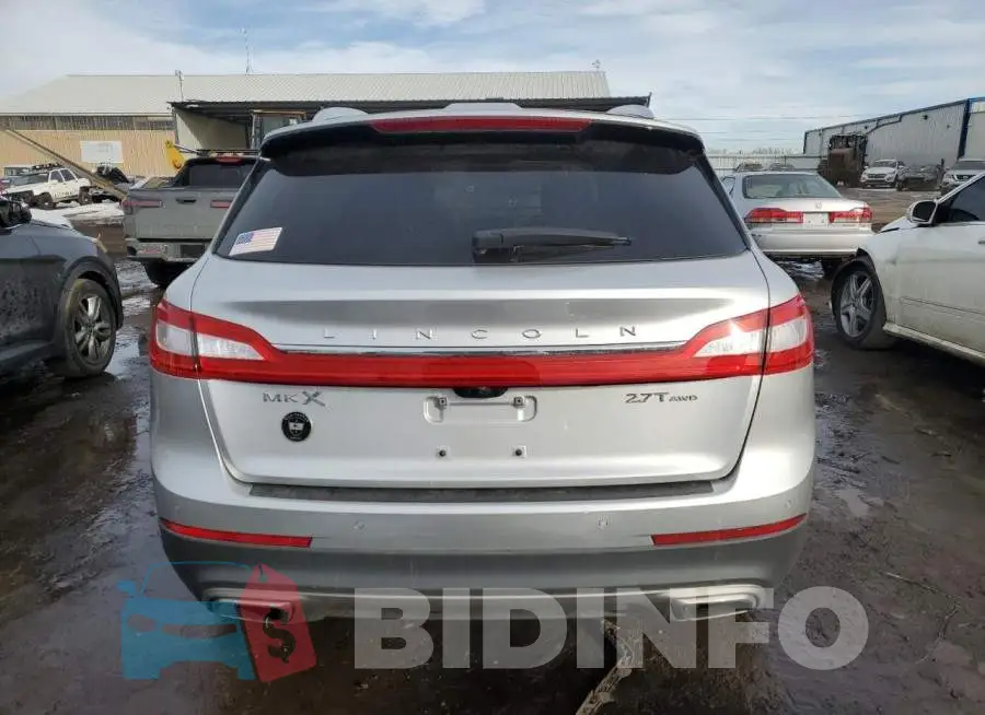 2LMPJ8LP1JBL37246 Photo# 6