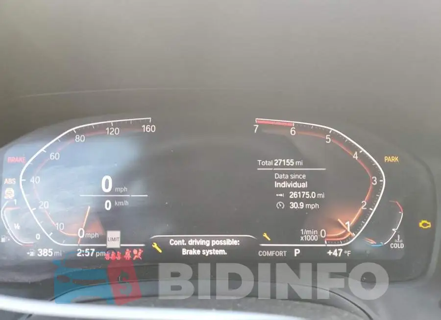 3MW5R7J00L8B26899 Photo# 9
