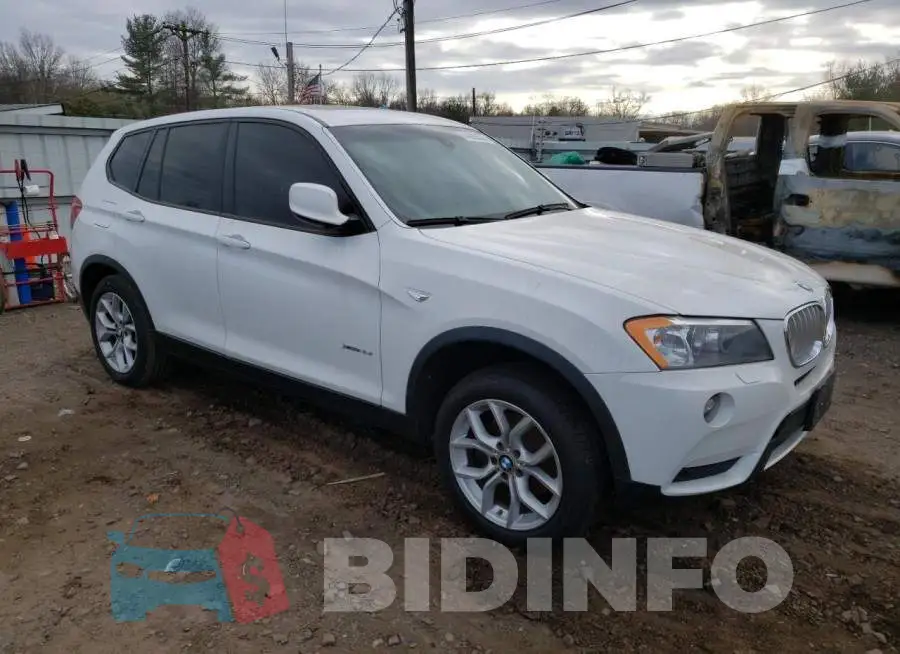 5UXWX7C52E0E81741 Photo# 4