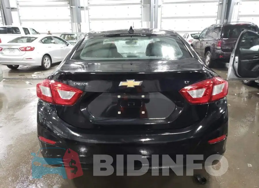 1G1BE5SM2J7114431 Photo# 6