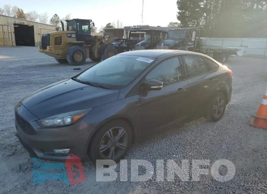 1FADP3FE6HL317041 Photo# 1