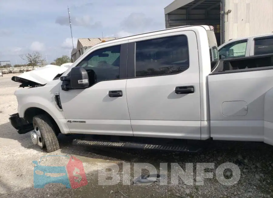 1FT8W3DT8JEC16948 Photo# 2