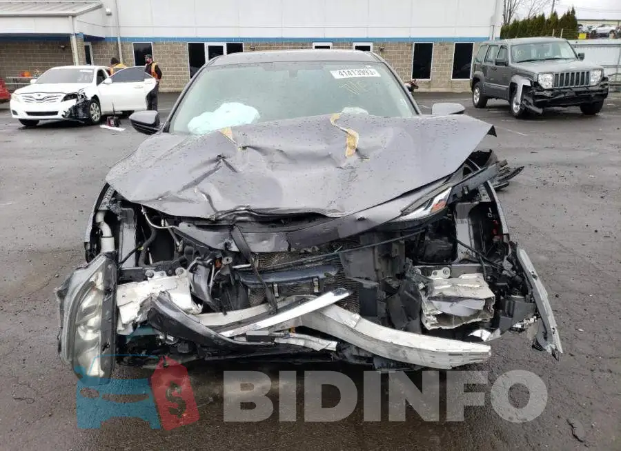 19XFC2F5XGE240903 Photo# 5