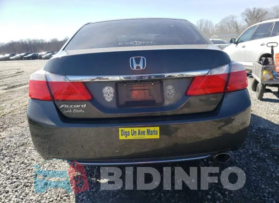 1HGCR2F30FA135418 Photo# 6