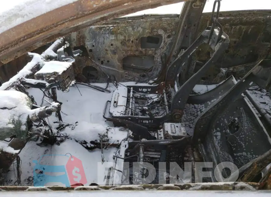 2T1BURHE1GC523819 Photo# 7