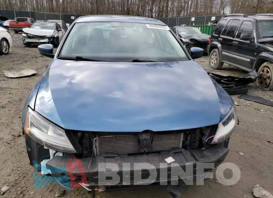 3VW2B7AJ4HM408929 Photo# 5