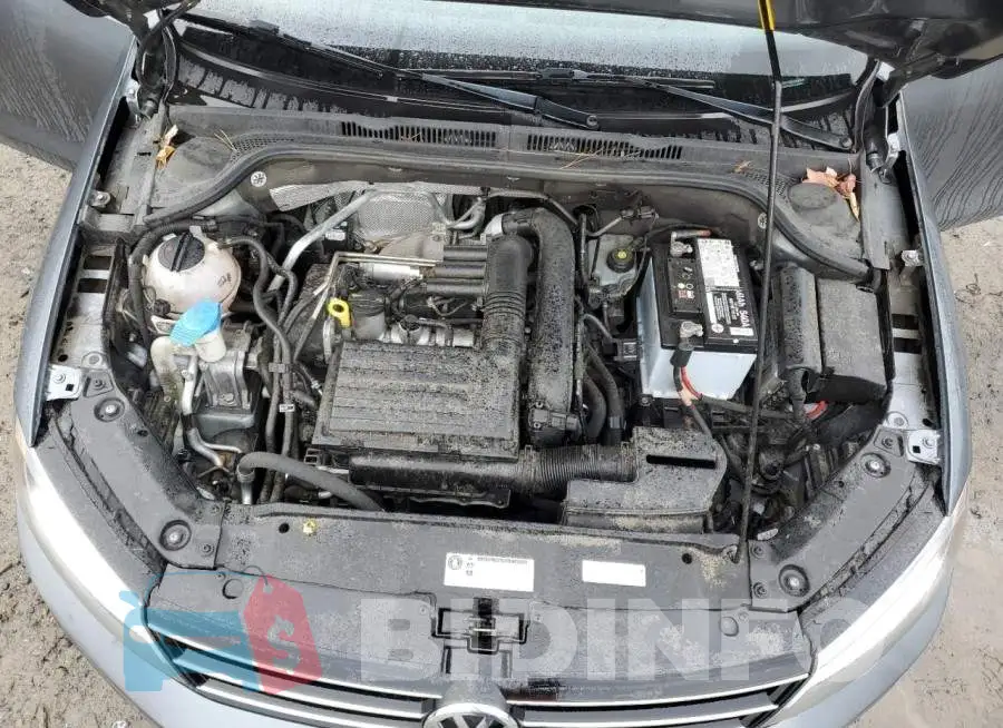 3VWD67AJ1GM300098 Photo# 11