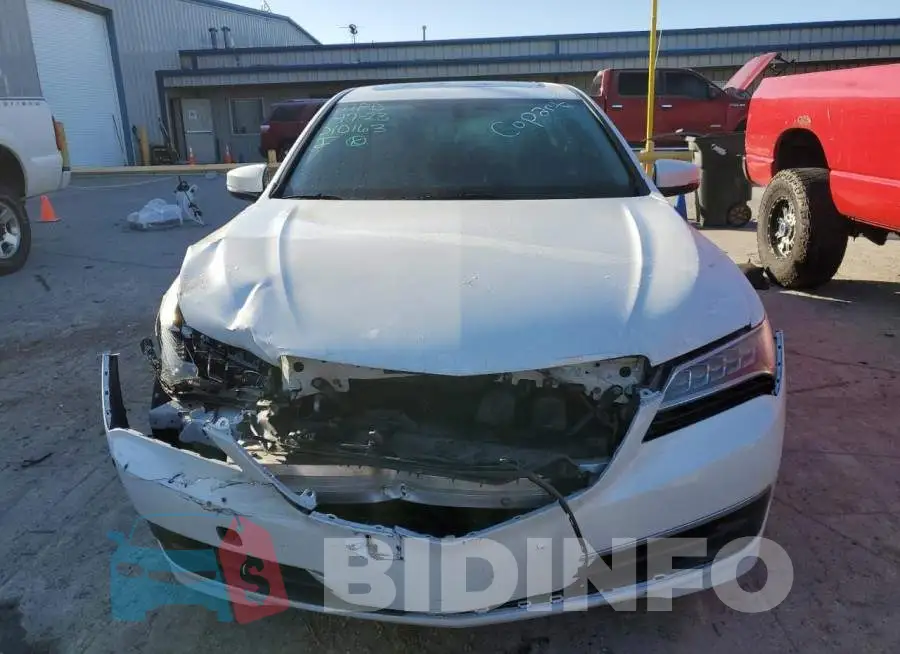 19UUB1F39GA010163 Photo# 5