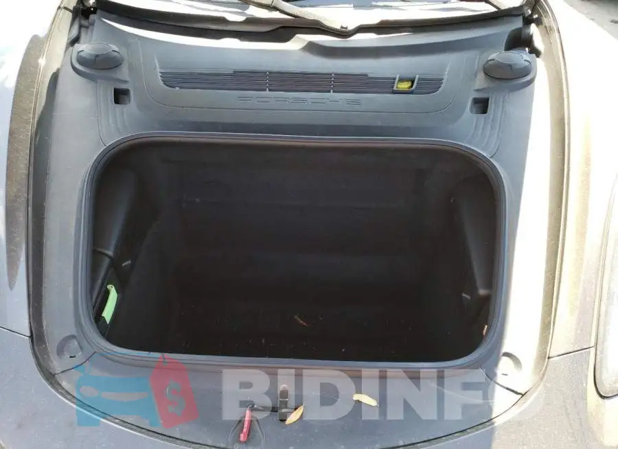 WP0AA2A81EK170817 Photo# 11