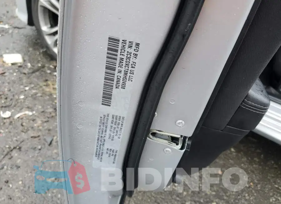 2C3CDXCT8MH524938 Photo# 12