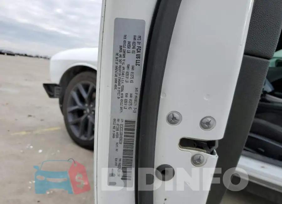 2C3CDZJG6KH690230 Photo# 12
