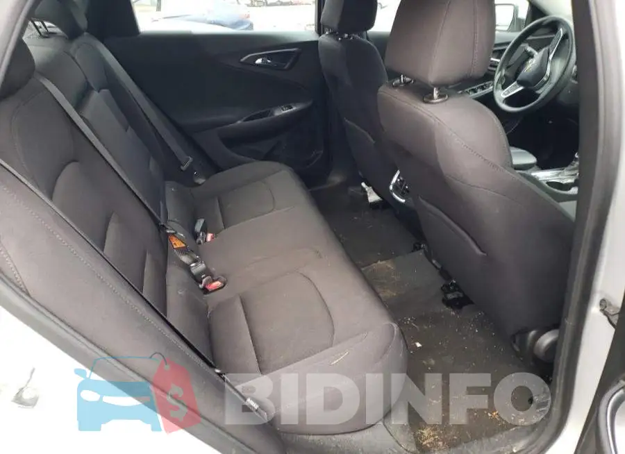 1G1ZD5ST1NF102324 Photo# 10