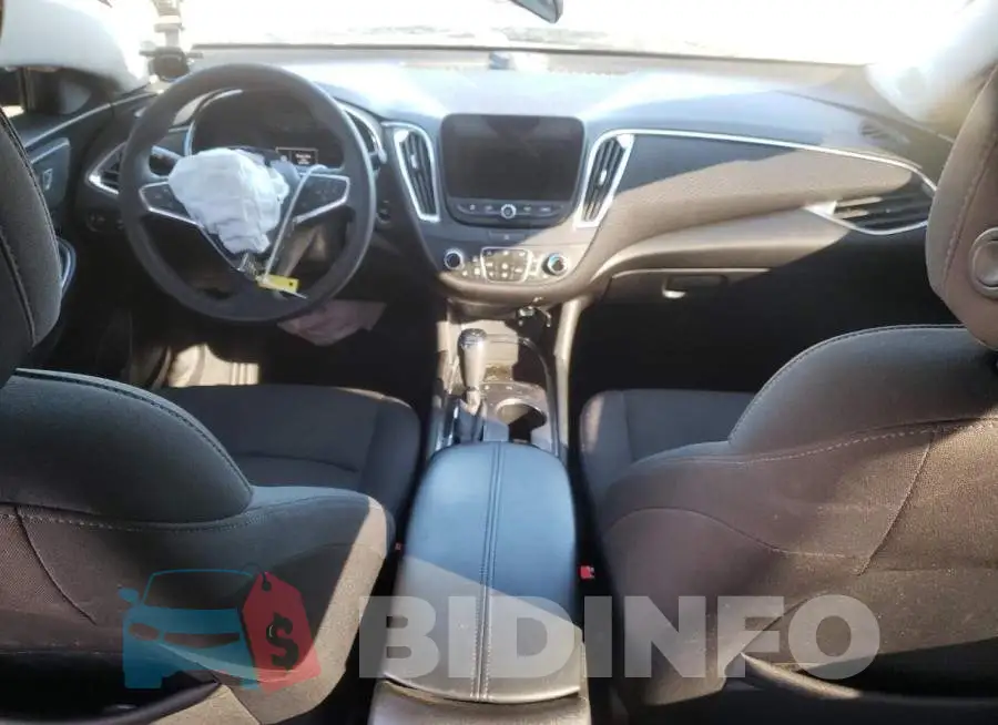 1G1ZD5ST7KF125814 Photo# 8