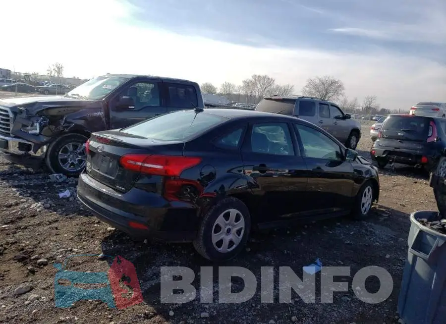 1FADP3E27GL274531 Photo# 3