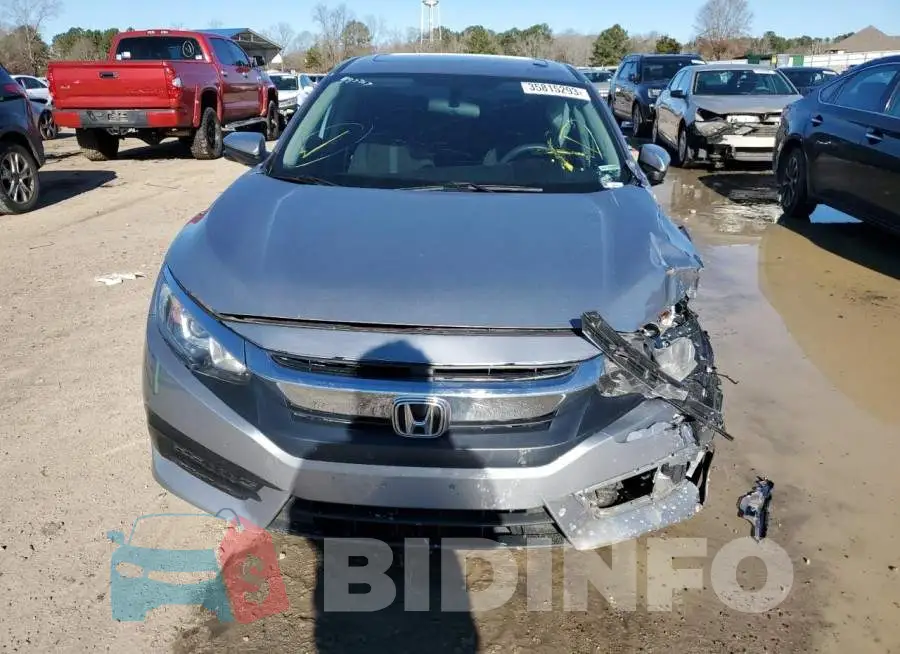 19XFC2F74HE007974 Photo# 5