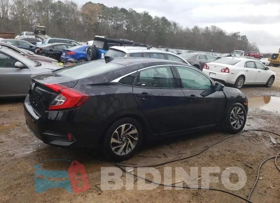 19XFC2F85HE061924 Photo# 3