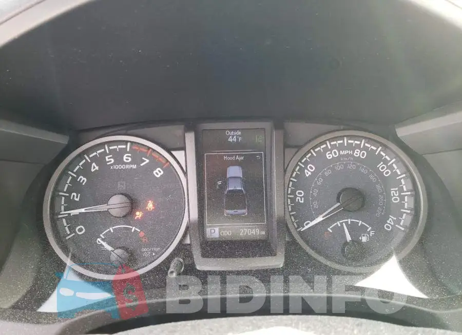 3TMCZ5AN2LM288633 Photo# 9