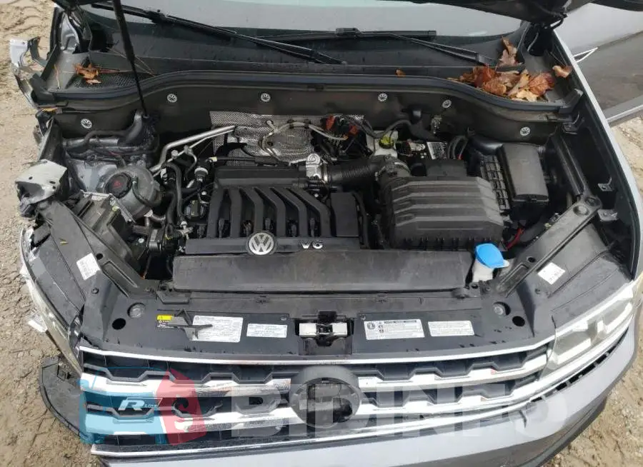 1V2RR2CA9KC598845 Photo# 12