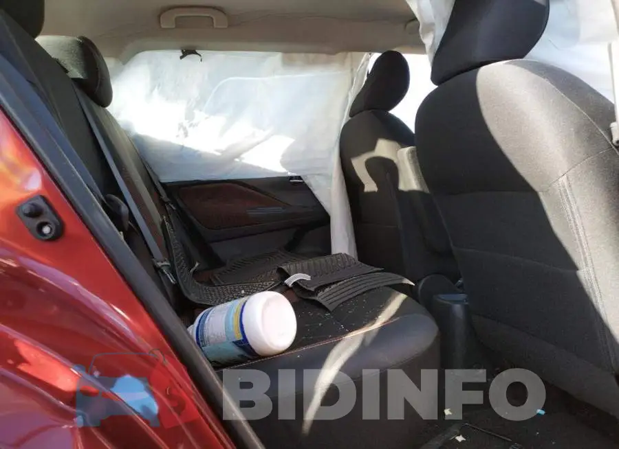 3N1CP5CU5JL543873 Photo# 10