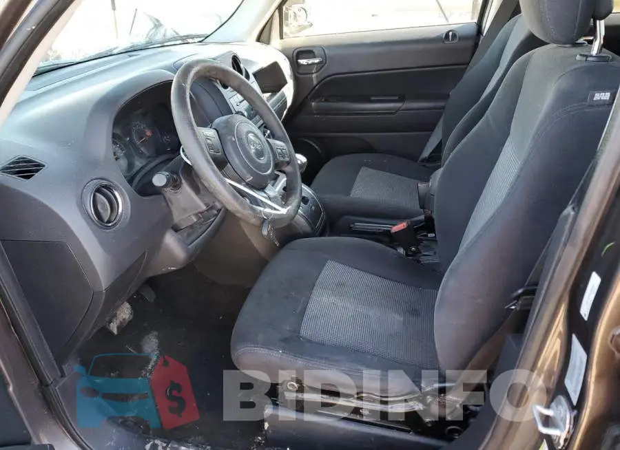 1C4NJPBB9ED893327 Photo# 7