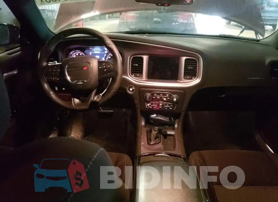 2C3CDXJG2LH187168 Photo# 8