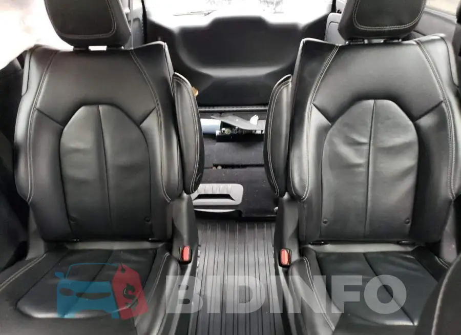 2C4RC1L76MR599706 Photo# 10
