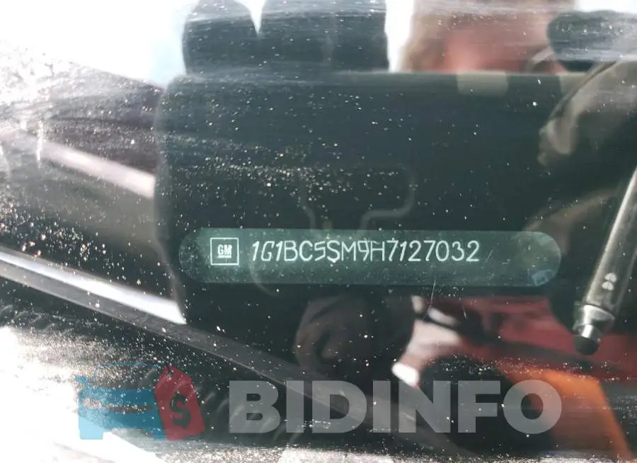 1G1BC5SM9H7127032 Photo# 12