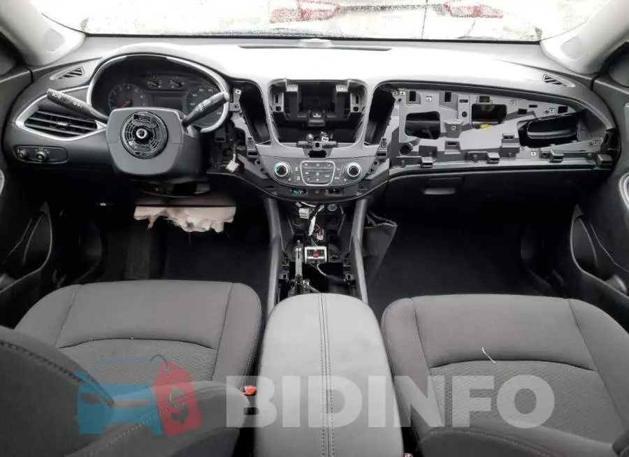 1G1ZD5ST0NF180030 Photo# 8