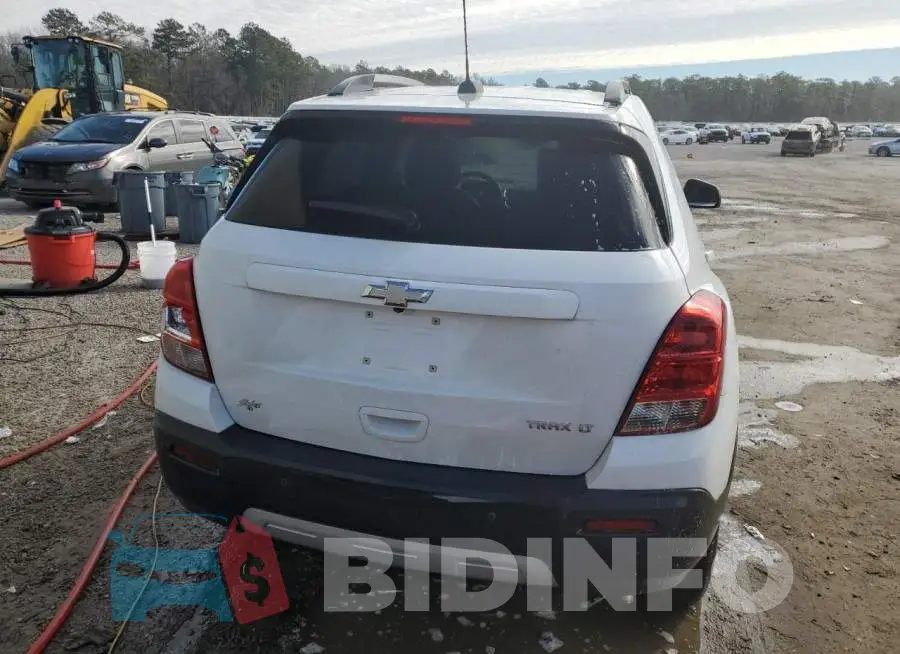 KL7CJLSB5FB235899 Photo# 6